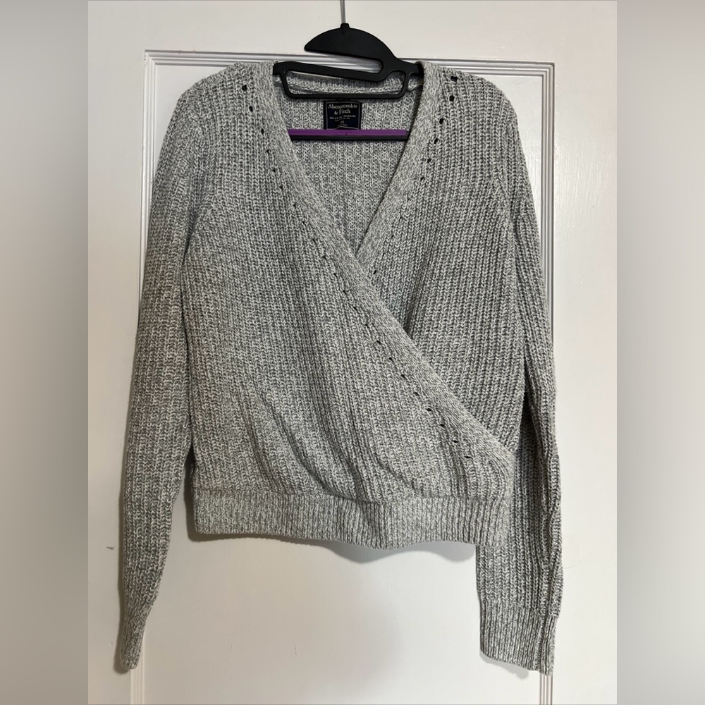 Abercrombie Fitch A&F Wrap Surplice Sweater Grey Extra Small XS